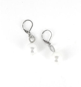Piano Wire Earring in Silver with White Pearl